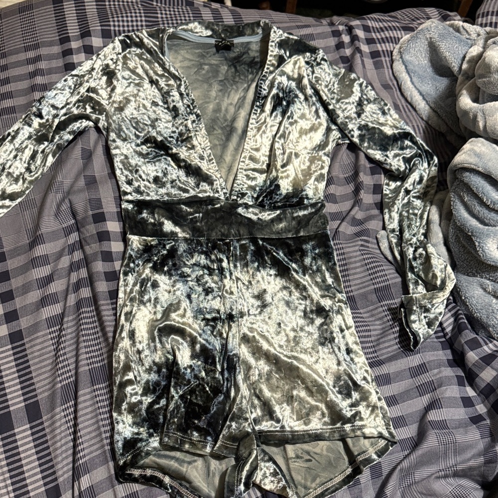 SHEIN Shimmering Velvet Romper - Silver